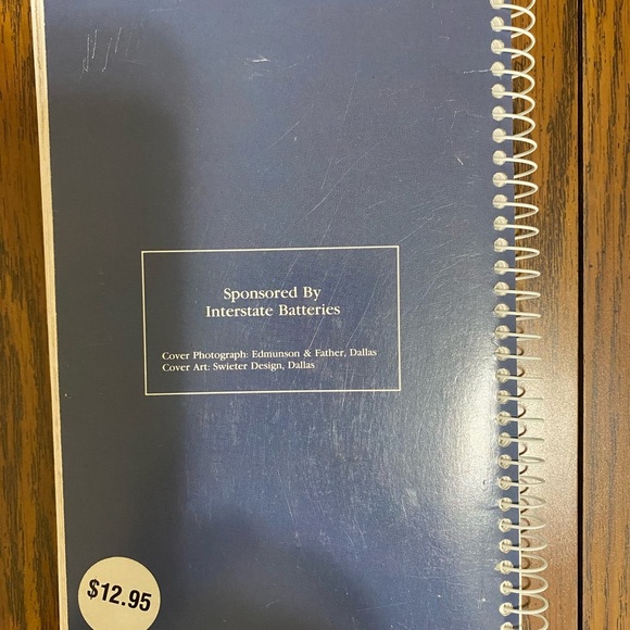 Dallas Cowboys Wives' Cookbook - Picture 2 of 10